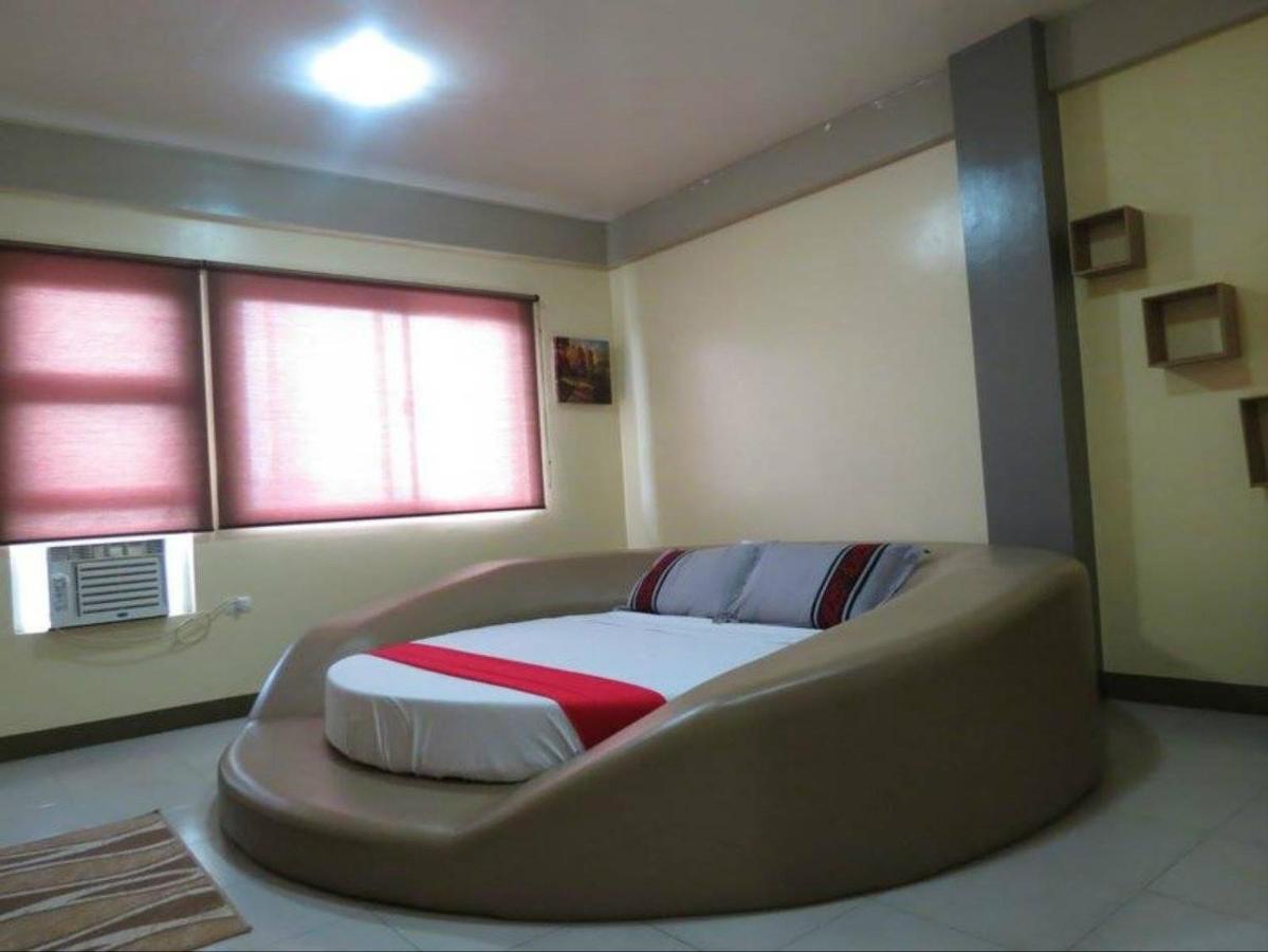 Hotel Cara Lipa City Esterno foto
