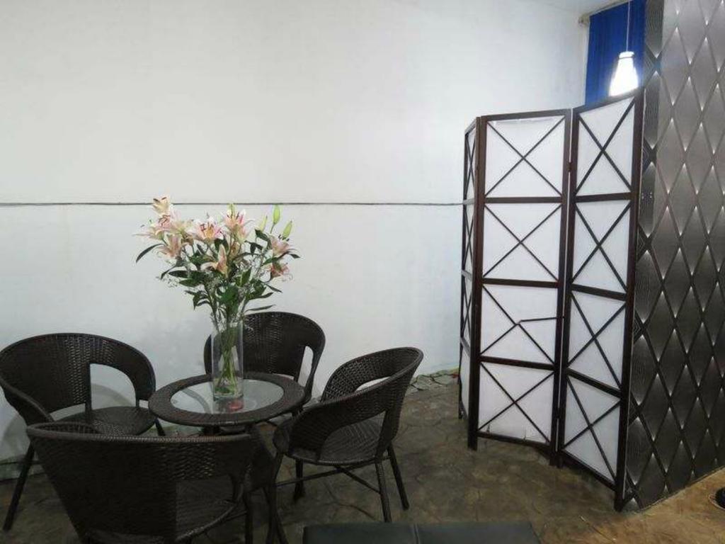 Hotel Cara Lipa City Esterno foto