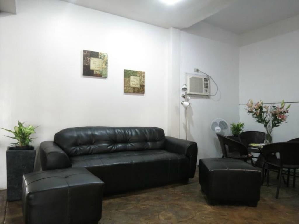 Hotel Cara Lipa City Esterno foto