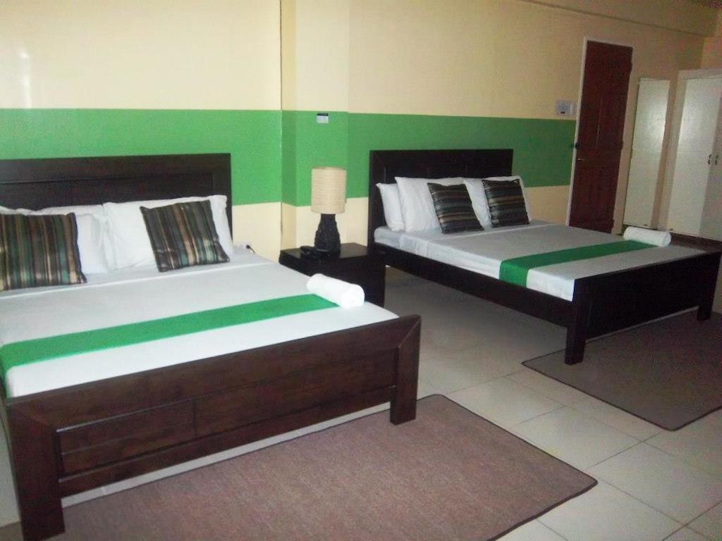 Hotel Cara Lipa City Esterno foto