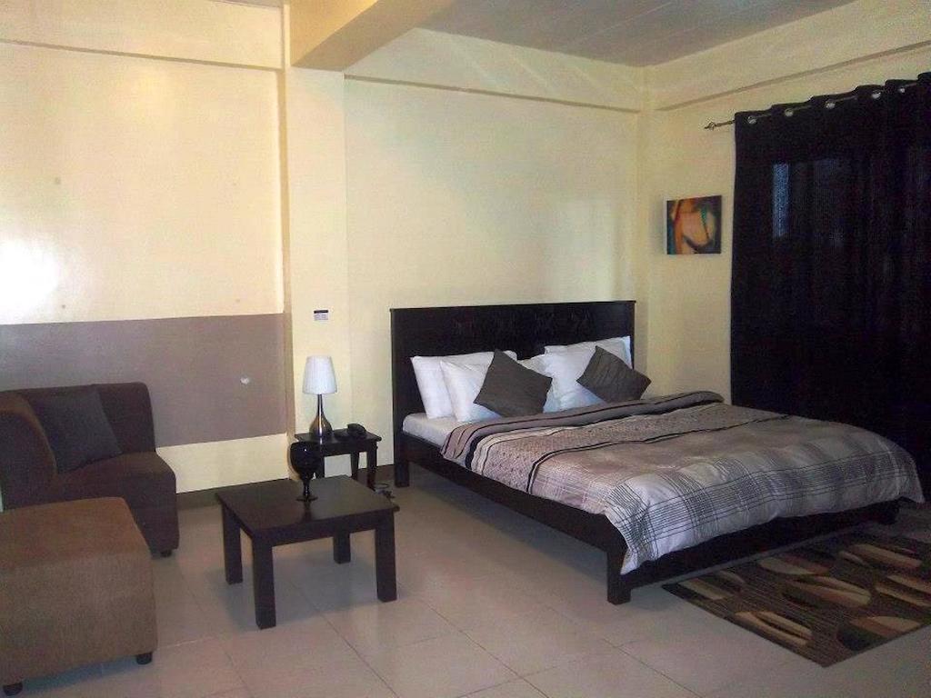 Hotel Cara Lipa City Esterno foto